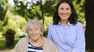 Stowarzyszenie organizuje jednodniowe wakacje dla seniorów. Te wyjazdy są dla nich wszystkim. Ewa: "Mało wychodzę, mam chore nogi"