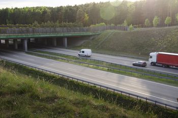Rozbudowa A2 po wakacjach. Będzie trzeci pas