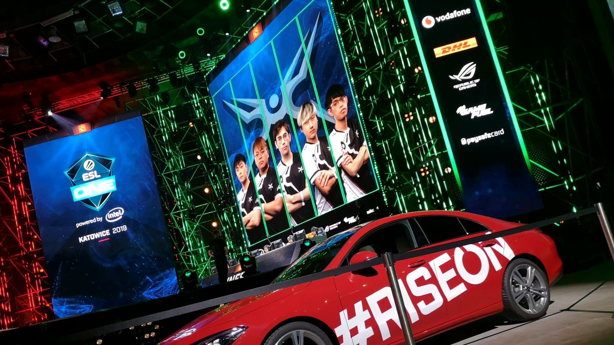 Mercedes-Benz chętnie wspiera e-sport