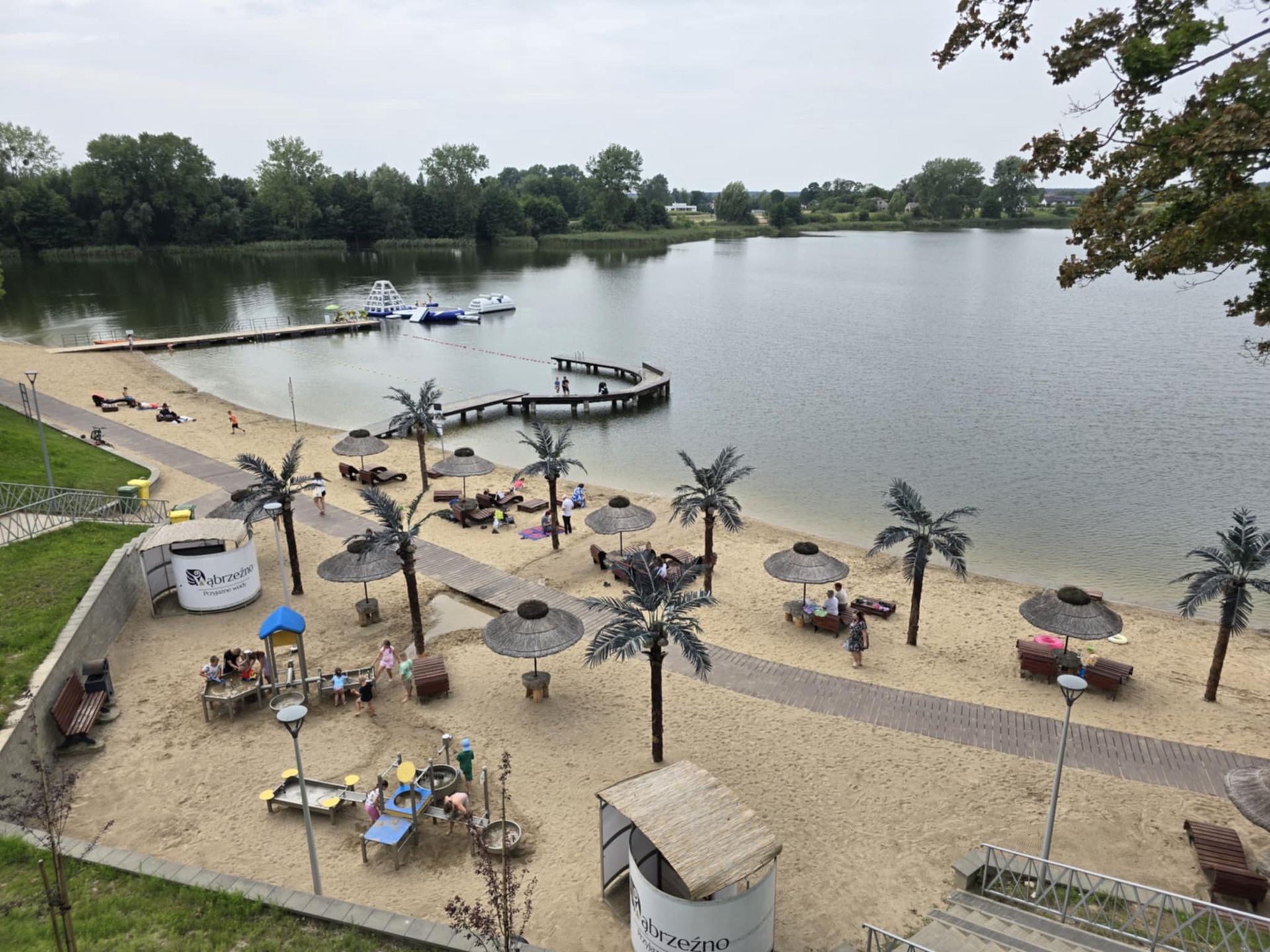 Tak wygląda plaża na "polskich Hawajach"