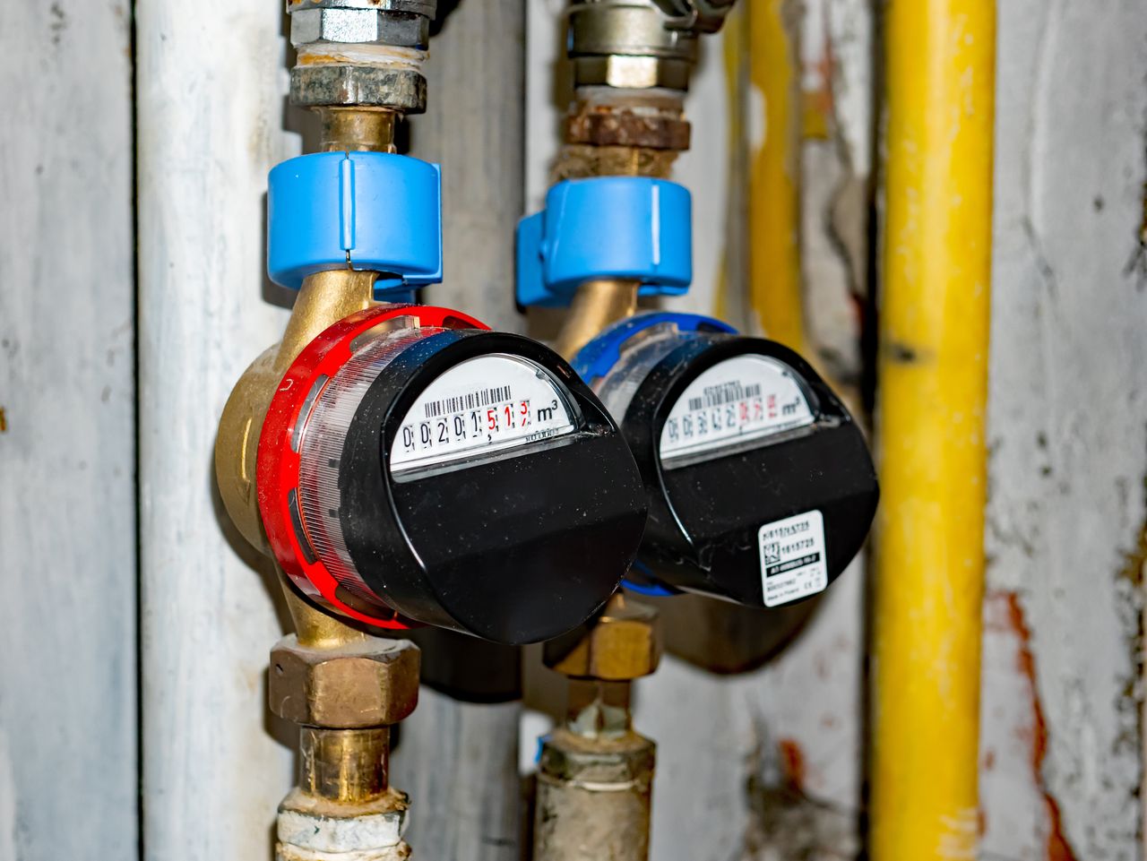 Podłączenie wody do domu - jakich formalności trzeba dopełnić?