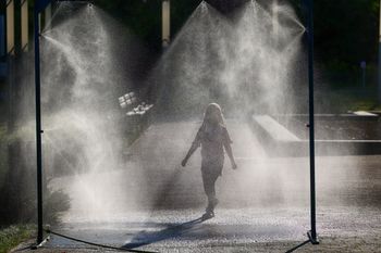 Szczecin: Nowe kurtyny wodne i poidełka w mieście i na Żaglach 2025