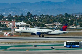 Spektakularne nagranie. Tak wygląda potężne tornado z pokładu samolotu