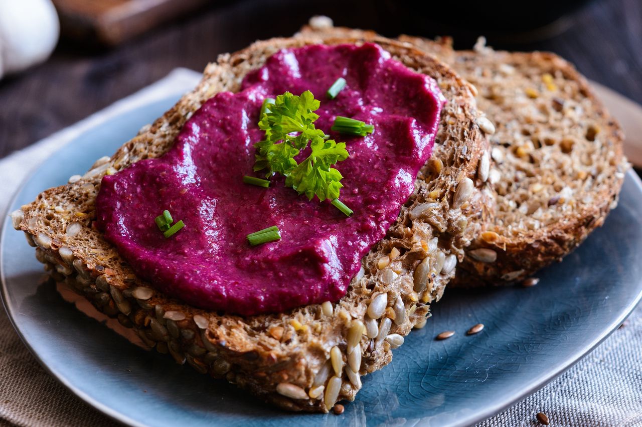 Z taniego i niedocenianego warzywa robię pastę do chleba