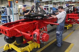 Gigantyczna pomoc państwa dla fabryki ciężarówek. KE reaguje