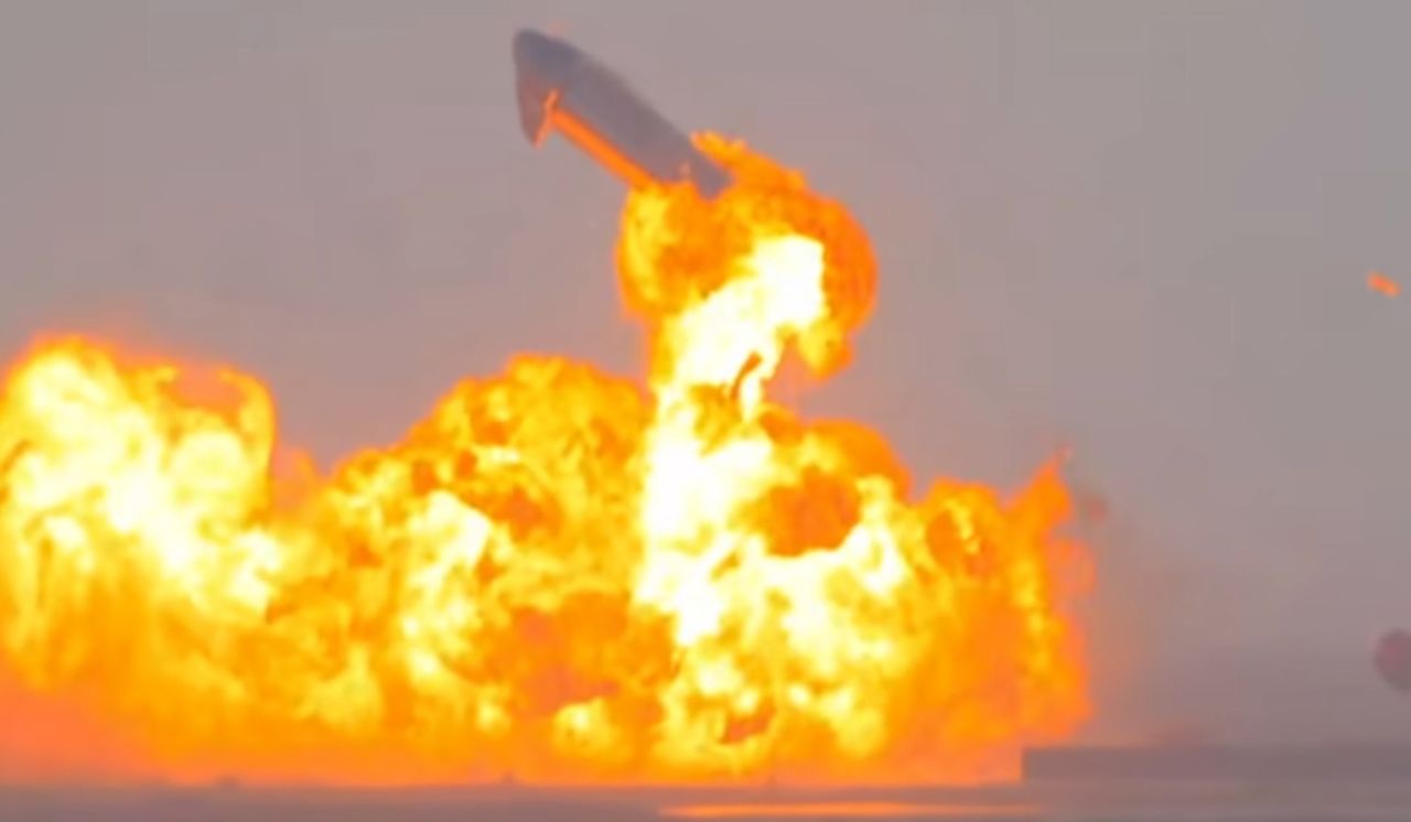 Wybuch prototypu SN10 po udanym lądowaniu