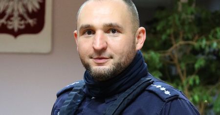 Policjant został bohaterem. "Mogła zginąć nie tylko ona"
