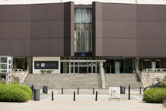 Zarobki w NBP. Prezes Adam Glapiński przegrał w sądzie, ale nie chce ujawnić części wynagrodzeń