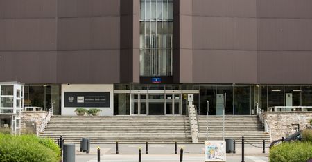Zarobki w NBP. Prezes Adam Glapiński przegrał w sądzie, ale nie chce ujawnić części wynagrodzeń