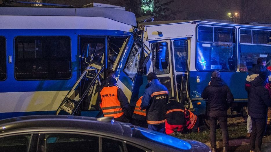 Do wypadku doszło w środę około godz. 18.00 przy rondzie Kocmyrzowskim w Nowej Hucie