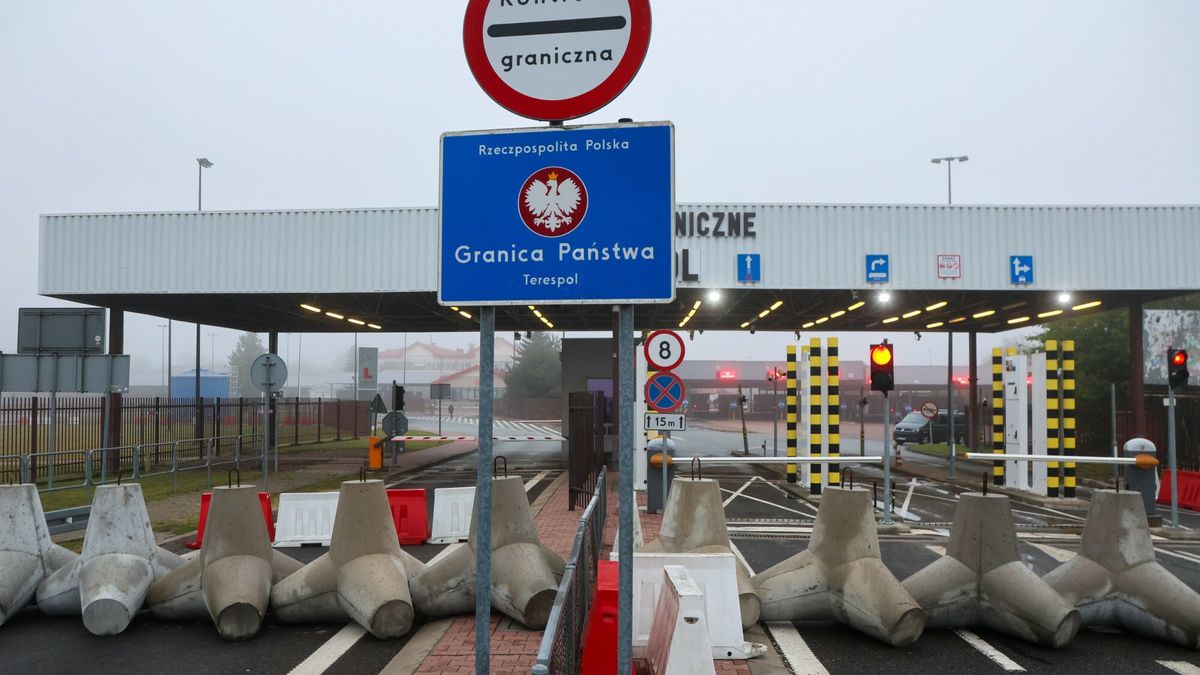 Zamknięte przejście graniczne z Białorusią w Terespolu, wrzesień