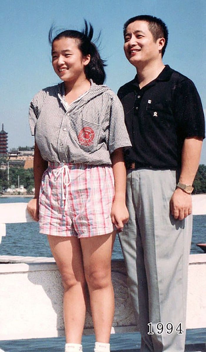 Ojciec i córka robią zdjęcia co roku w tym samym miejscu od 40 lat 16