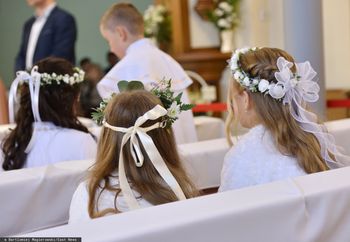 Pieniądze w prezencie na I komunię. To może sporo kosztować