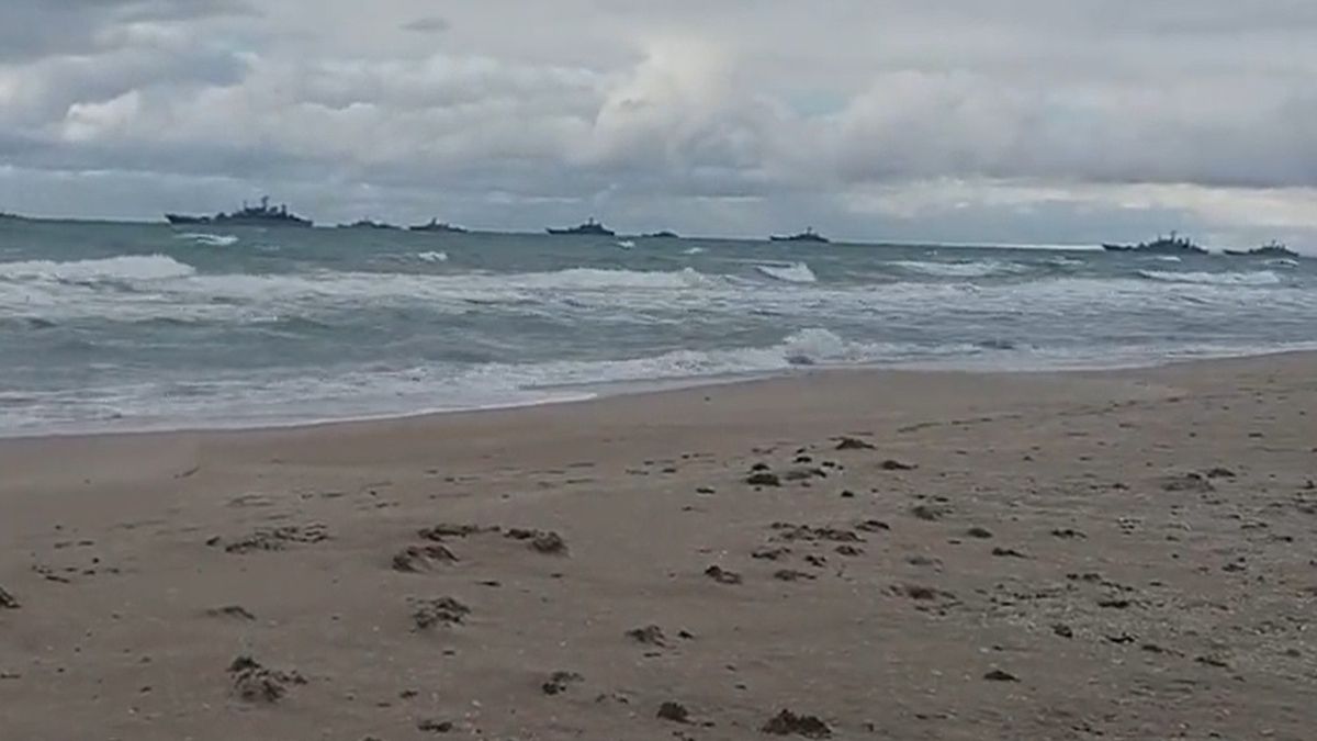 Na nagraniu uchwycono rosyjskie okręty, które biorą udział w ćwiczeniach na Morzu Czarnym 