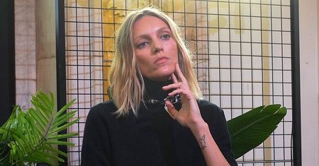 Anja Rubik kształciła się w zagranicznej szkole. O jej wykształceniu rozpisywano się nawet na łamach prasy