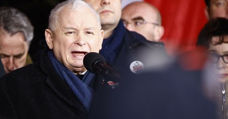 Kaczyński przed kancelarią Tuska. "Raz na zawsze pokonać to zło"