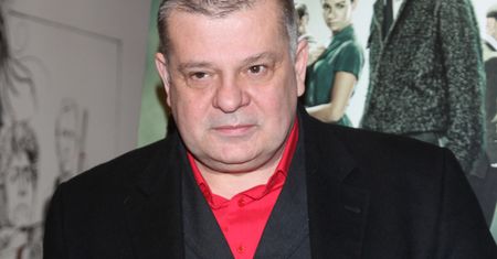 Kończy 69 lat. Od 40 jest związany z jedną kobietą