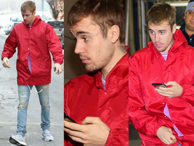 Przemęczony Justin Bieber wytacza się z mieszkania Hailey Baldwin w czerwonej wiatrówce