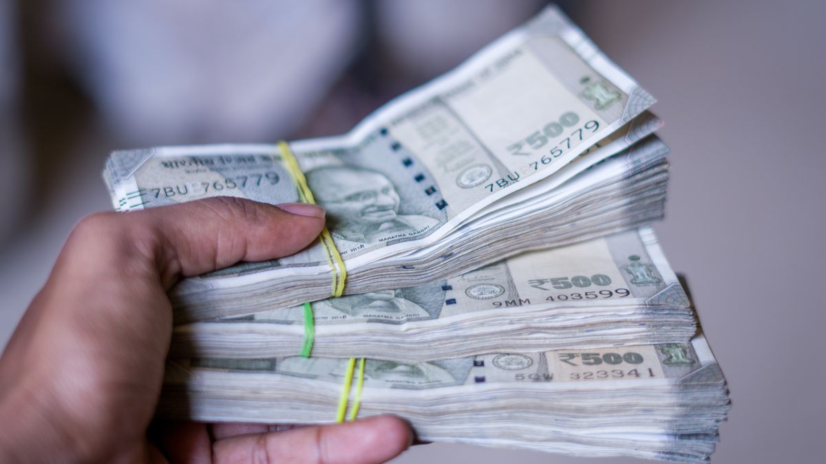 indian rupee, currency exchange, savings, economy, salary, wealth, success, lottery, rupee bills, money bundle, reserve bank of india, bank, indian currency, banking, banking and finance, banknote, bill, bonus cash, business, cash holding hand, cash on hand, cash transaction, cashflow, currency bundles, currency notes, demonetization, economic growth, exchange, finance, financial abundance, financial assets, financial power, financial security, growth, indian banknotes, indian economy, investment, money control, money in hand, paper, paper money, payment, rbi, rich, rupee bundles, rupee denominations, wealth management, white background