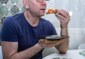 Dietetyk poleca dietę aspirynową. Ratunek nie tylko dla jelit