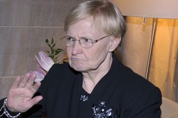 90-letnia Edyta Wojtczak ma swój sposób na upały. Zdradziła, jaki
