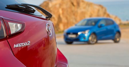 Europejska Mazda 2 – obszerna galeria zdjęć