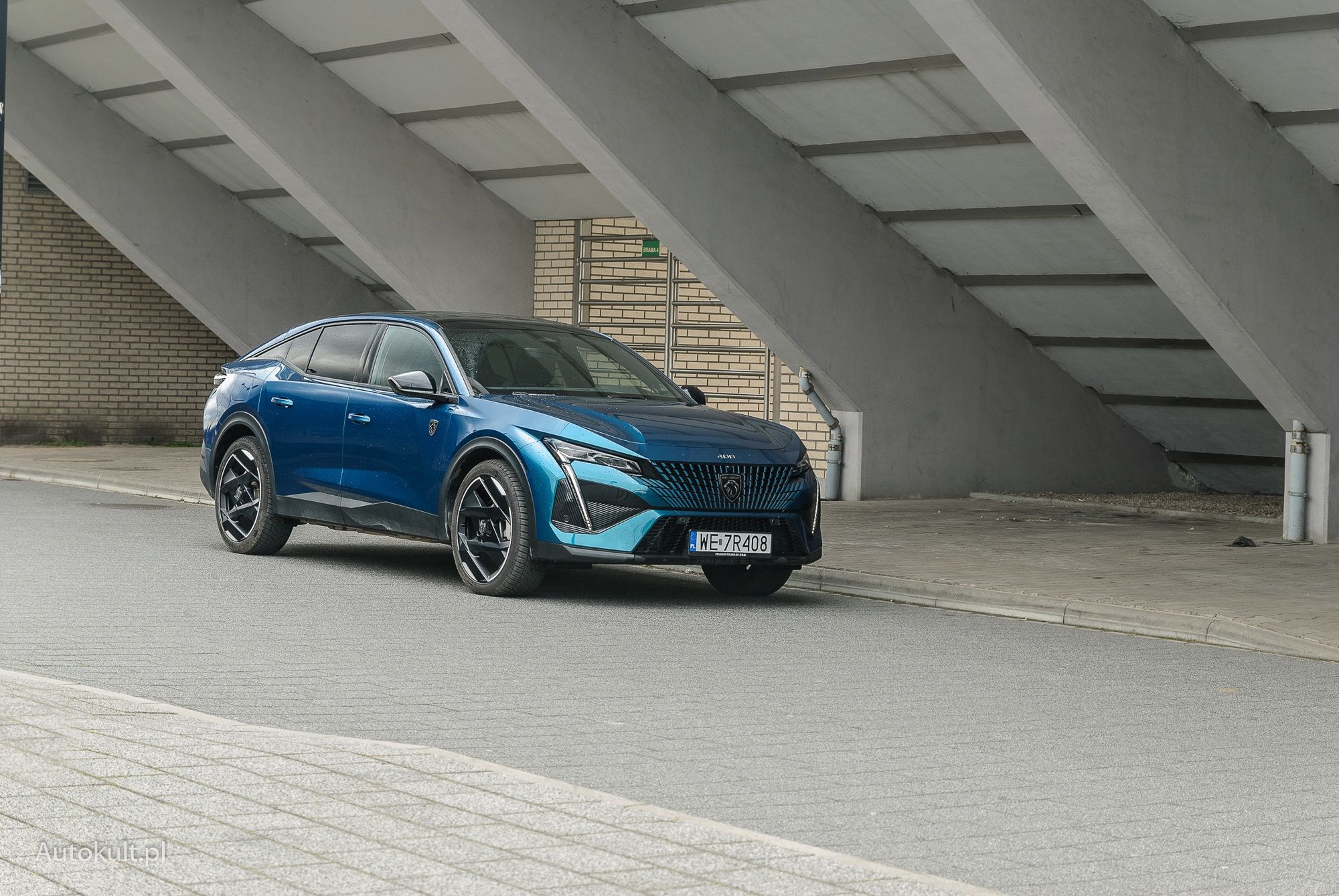 Peugeot 408