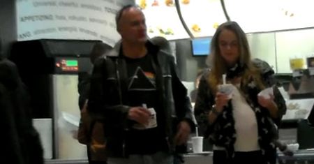 Zelt z ciężarną narzeczoną w galerii!