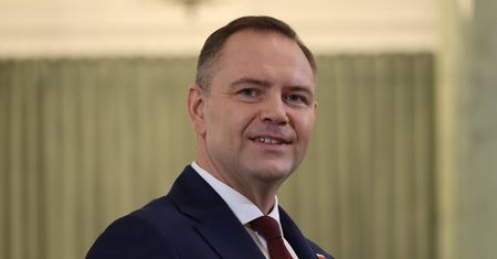 Nie poprzestał na słowach. Nawrocki pozwał Onet