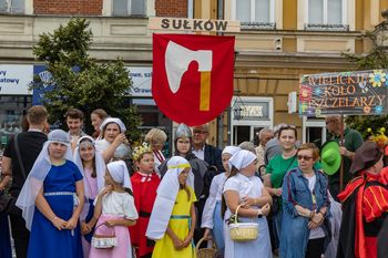 Wieliczka: Barwny korowód na ulicach. Dni św. Kingi 2025. „W ten weekend wszystkie drogi prowadzą do nas”