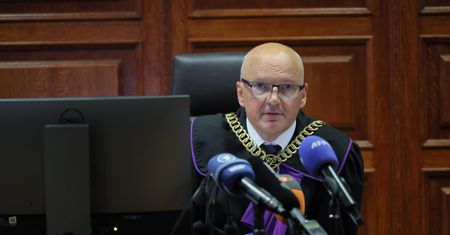 Uchylił ENA wobec Romanowskiego. Teraz stracił kierownicze stanowisko