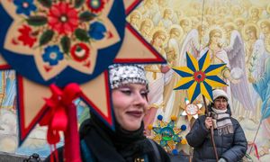 Zdjęcia z Kijowa. Na ulice wyszły tysiące osób