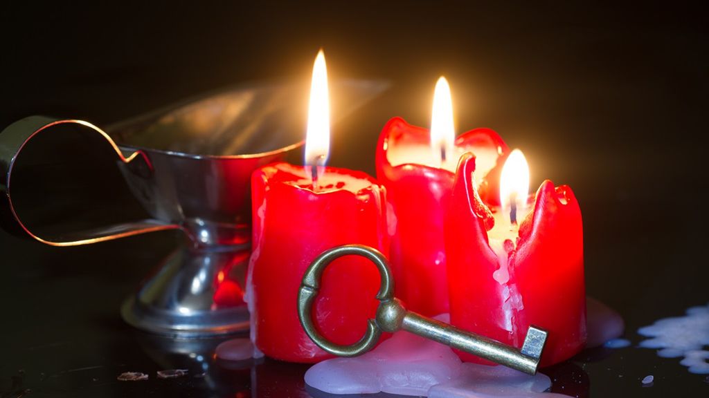 Najważniejszym elementem andrzejek są wróżby, m.in. lanie wosku