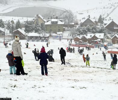 Ferie zimowe 2021. Saneczkarze na cenzurowanym. Ile może wynieść za zabawę na śniegu?
