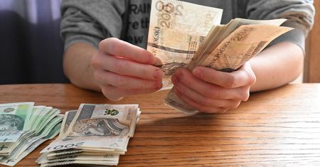 Przez ceny prądu bankrutują firmy. "Płacił 22 tys zł, dostał rachunek z kwotą 120 tys. zł"