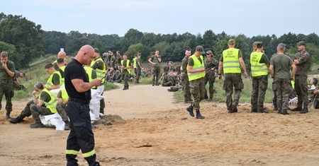 Specjalsi z USA pomagają. Wspierają polskie wojsko w walce z powodzią