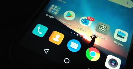 Google Sklep Play: 19300 aplikacji udostępnia dane. To nie trojany