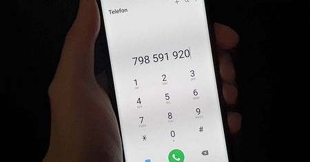 Uwaga na SMS o zmianie numeru. Nadawca: 798591920