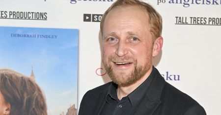 Adamczyk wygryzł znanego kolegę. Zgarnie nawet 1,5 mln