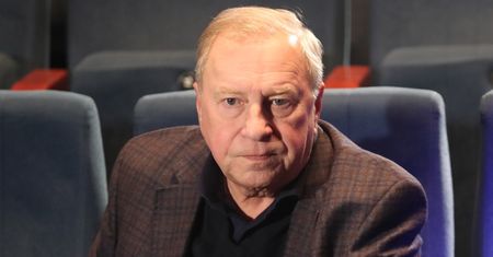 Jest akt oskarżenia w sprawie Jerzego Stuhra. Aktor STANIE przed sądem