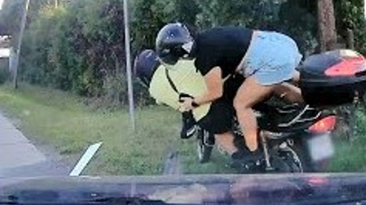 Motocykliści polecieli wprost na słup