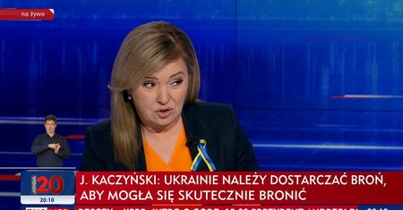 Internauci szydzą z Holeckiej. "Ostra jak brzytwa"