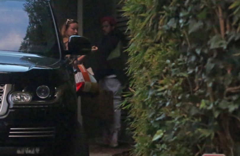 Harry Styles i Olivia Wilde przyłapani pod willą muzyka w Los Angeles