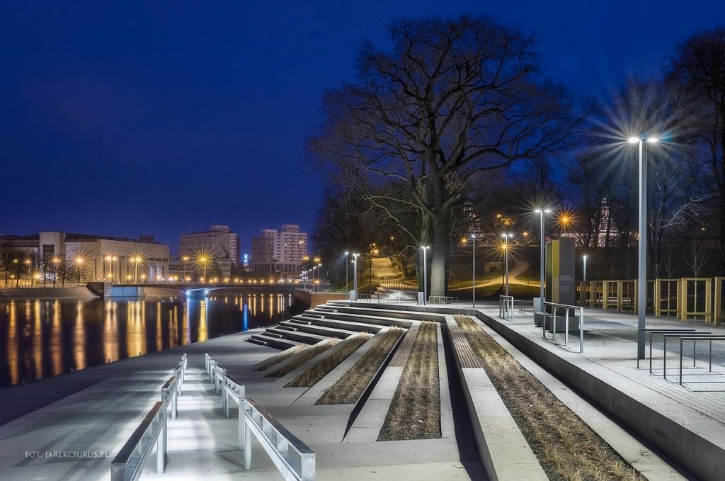 Magia miejskich świateł w fotografiach Jarosława Ciurusia 14