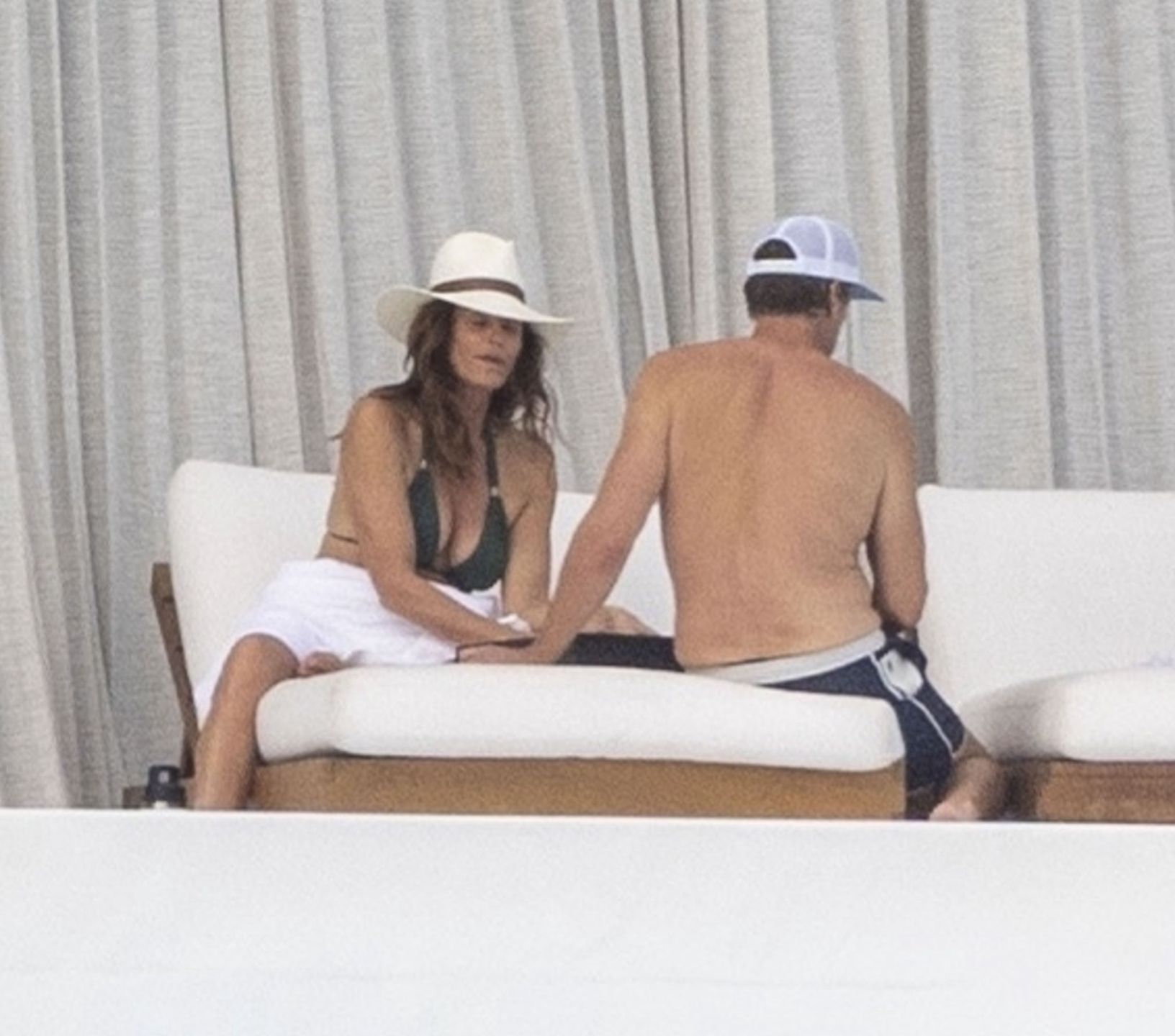 Cindy Crawford wypoczywa z rodziną