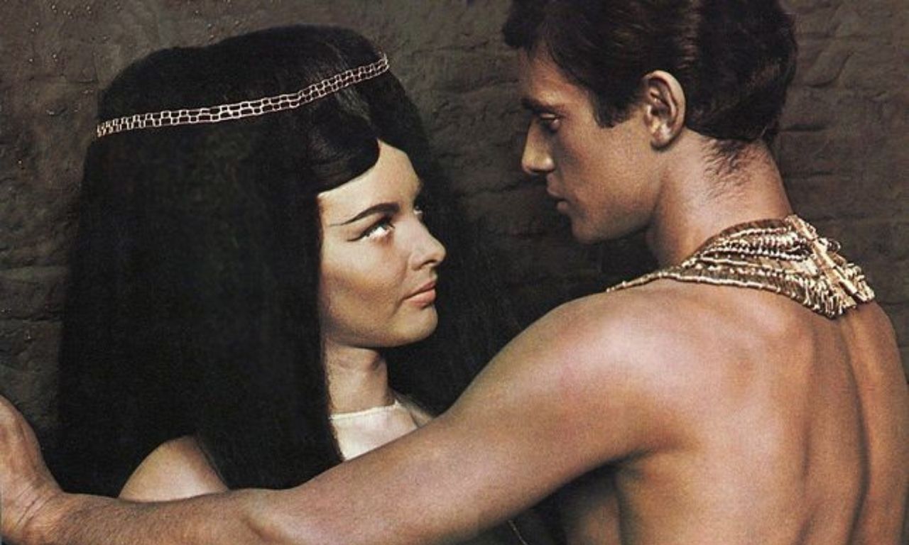 Kadr z filmu "Faraon".