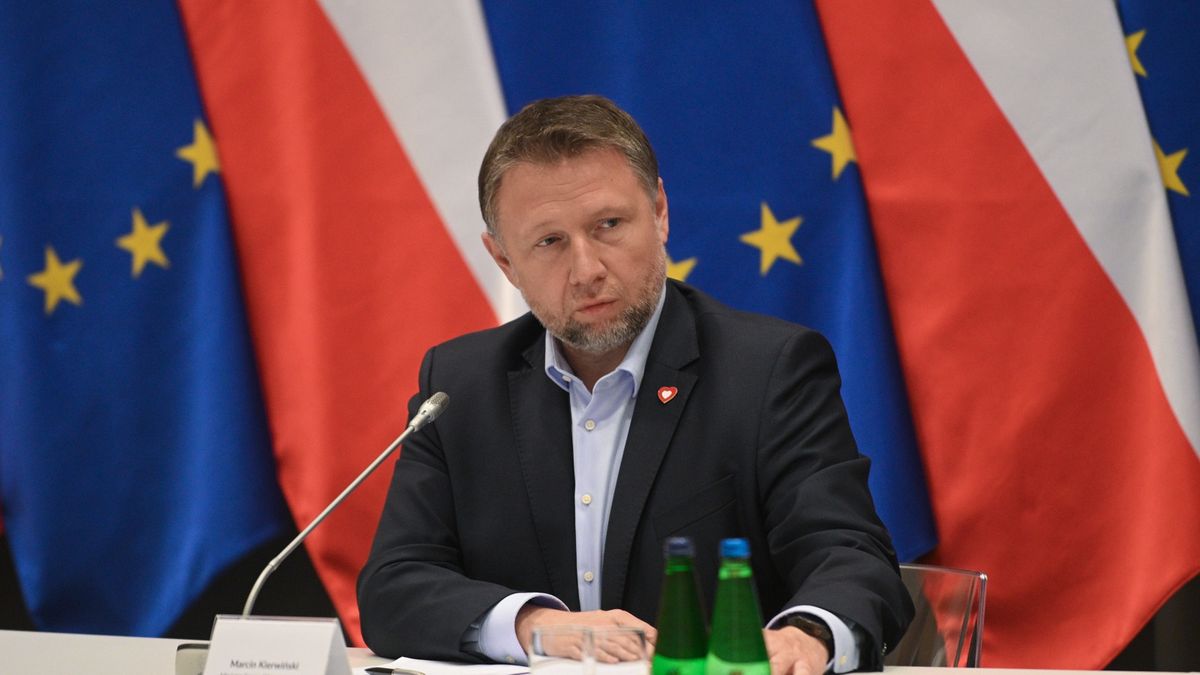 Marcin Kierwi�ski
Warszawa, 26.07.2025. Minister spraw wewn�trznych i administracji Marcin Kierwi�ski podczas odprawy z wojewodami i szefami s�u�b na temat sytuacji na granicach, 26 bm. w siedzibie MSWiA w Warszawie. (aldg) PAP/Marcin Obara
Marcin Obara
granica, graniczne, minister, Ministerstwo spraw wewn�trznych i administracji, MSWiA, odprawa, polityk, s�u�by