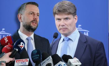 "Wybór jest prosty". Szef MON reaguje na obecność polityka AfD