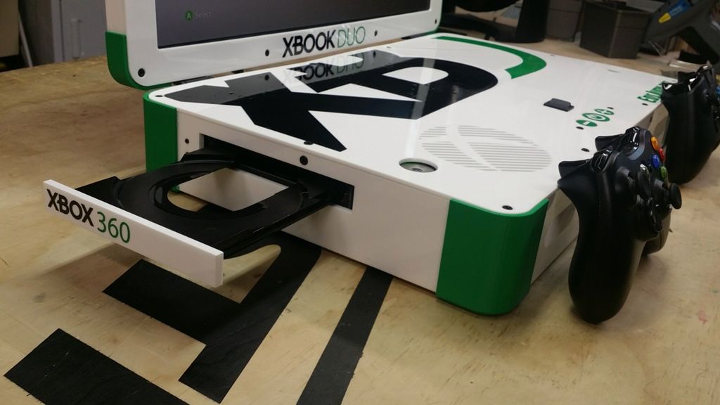 Xbook Duo - ciąg dalszy konsolowych eksperymentów. Xbox One i Xbox 360 zamknięte w laptopie 2