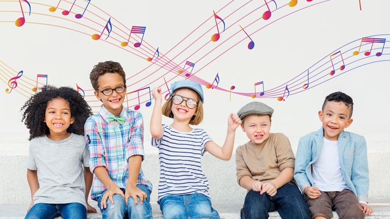 Muzyka relaksacyjna dla dzieci zapewnia maluchom wiele korzyści dla zdrowia i rozwoju